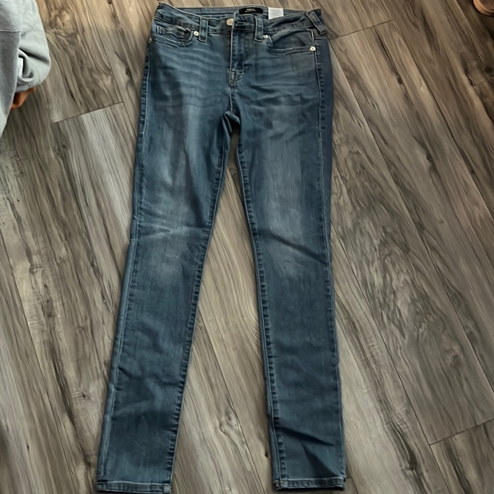 true religion skinny jeans mid rise,size 28 ,light washed